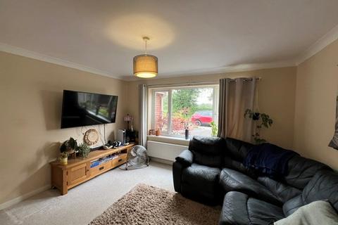 4 bedroom house to rent, The Street, Weybread, DISS