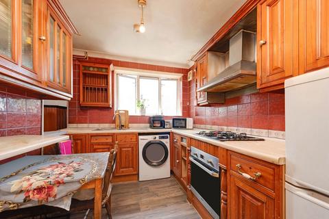 2 bedroom flat for sale, Bryan Avenue, London NW10