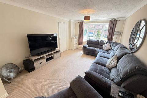 4 bedroom detached house for sale, Coventry Avenue, Great Sutton