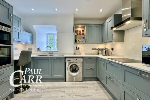 2 bedroom retirement property for sale, Pegasus Court, Hill Village Road, Four Oaks, Sutton Coldfield, B75 5BH