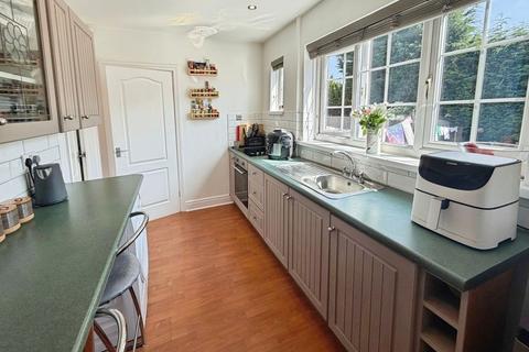 2 bedroom semi-detached house for sale, Cresswell Avenue, Newcastle Upon Tyne NE12