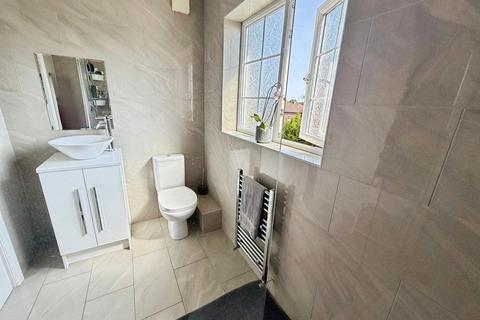 2 bedroom semi-detached house for sale, Cresswell Avenue, Newcastle Upon Tyne NE12
