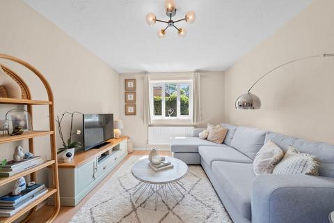 1 bedroom ground floor flat for sale, Mayfield Road, Walton-On-Thames