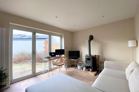 3 bedroom semi-detached house to rent, Campbell Road, Oxford