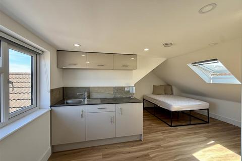 house for rent in Baylis Road, Slough
