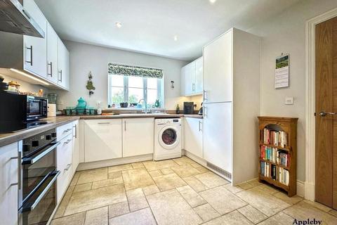 3 bedroom detached house for sale, Merrett Court, Melksham, SN12 7JD