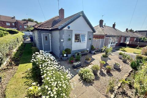 2 bedroom bungalow for sale, Oakwood Avenue, Royston, Barnsley, S71 4EY