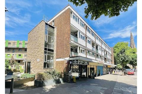 4 bedroom maisonette for sale, Glengarnock Avenue, London, E14