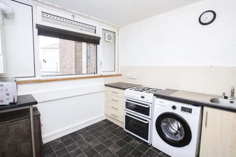 4 bedroom maisonette for sale, Glengarnock Avenue, London, E14