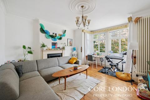 3 bedroom end of terrace house for sale, Blondin Avenue, London, W5