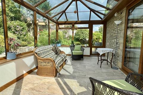 3 bedroom bungalow for sale, Nursery Gardens, Somerset TA20