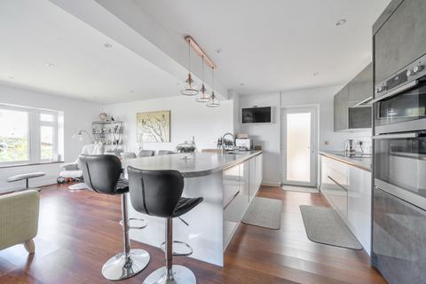 2 bedroom bungalow for sale, Pine Park Road, Honiton, Devon, EX14