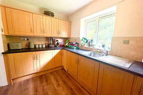 2 bedroom flat to rent, Horwich, Bolton BL6