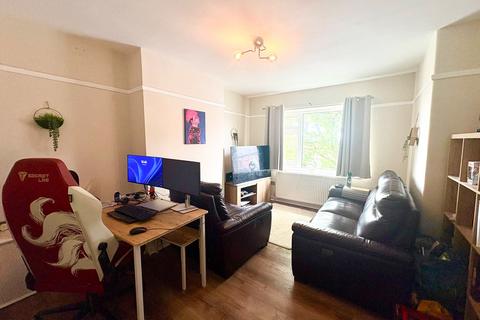 2 bedroom flat to rent, Horwich, Bolton BL6