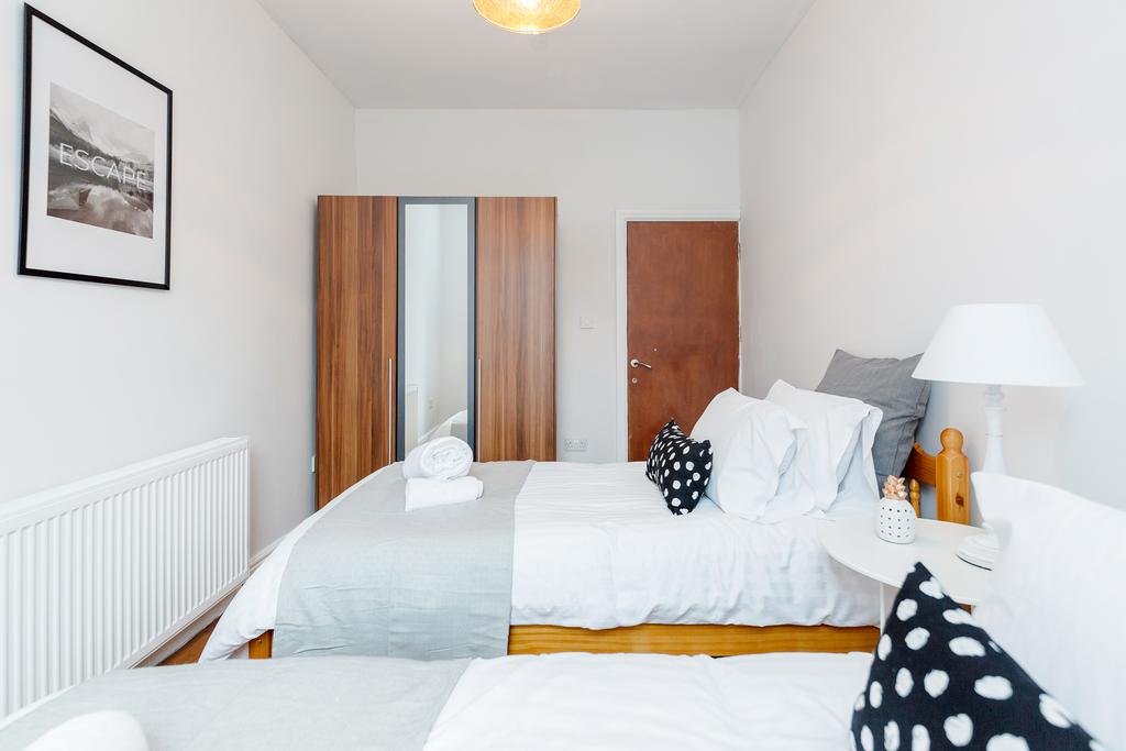 Apartment in London - View 4