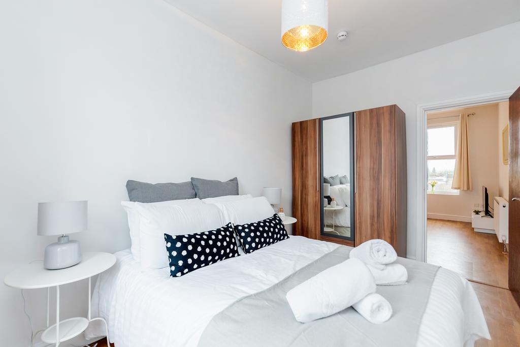 Apartment in London - View 5