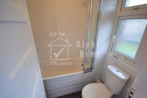 2 bedroom flat to rent, SAYERS HOUSE THE GRANGE