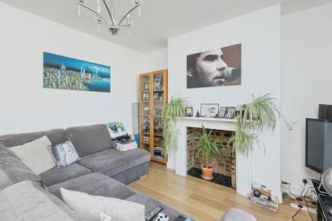 1 bedroom flat for sale, Darnley Road, Gravesend, Kent, DA11