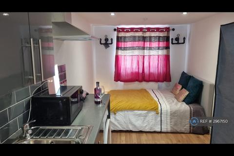 flat/apartment for rent in Fountains Garth, Bracknell, RG12
