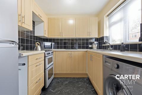 2 bedroom terraced house for sale, Florence Close, Grays, RM20