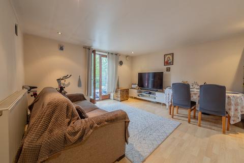 2 bedroom flat for sale, Albert Road, Tamworth B79