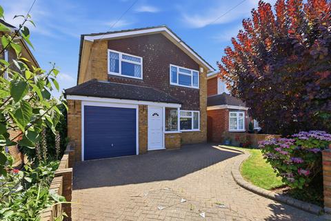 4 bedroom detached house for sale, Lancaster Road, Rayleigh, SS6