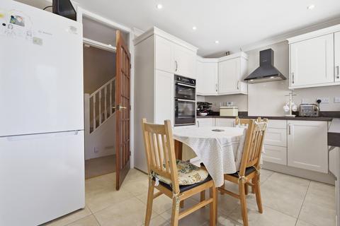 4 bedroom detached house for sale, Lancaster Road, Rayleigh, SS6