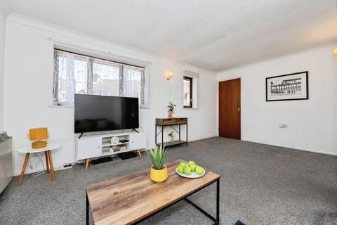 1 bedroom property for sale, Pilots Place, Gravesend, Kent, From, DA12