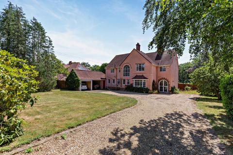 5 bedroom detached house for sale, Echo Barn Lane, Wrecclesham, Farnham, Surrey