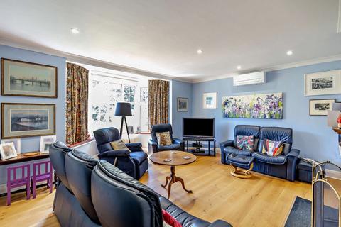 5 bedroom detached house for sale, Echo Barn Lane, Wrecclesham, Farnham, Surrey