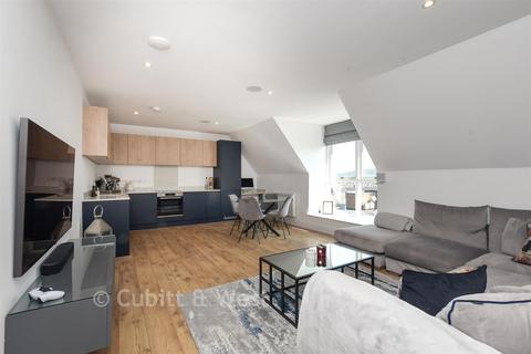 1 bedroom apartment for sale, St. Martin's House, Dorking RH4