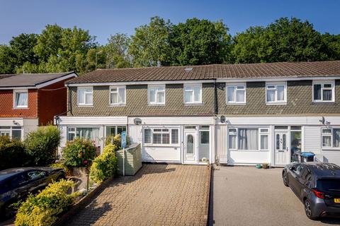 3 bedroom terraced house for sale, Silkham Road, Oxted, RH8