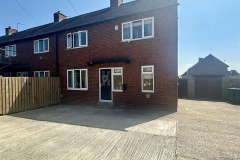 3 bedroom semi-detached house for sale, Northway, London Park, Mirfield