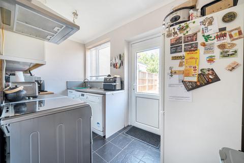 3 bedroom end of terrace house for sale, Lincombe Road, Bromley
