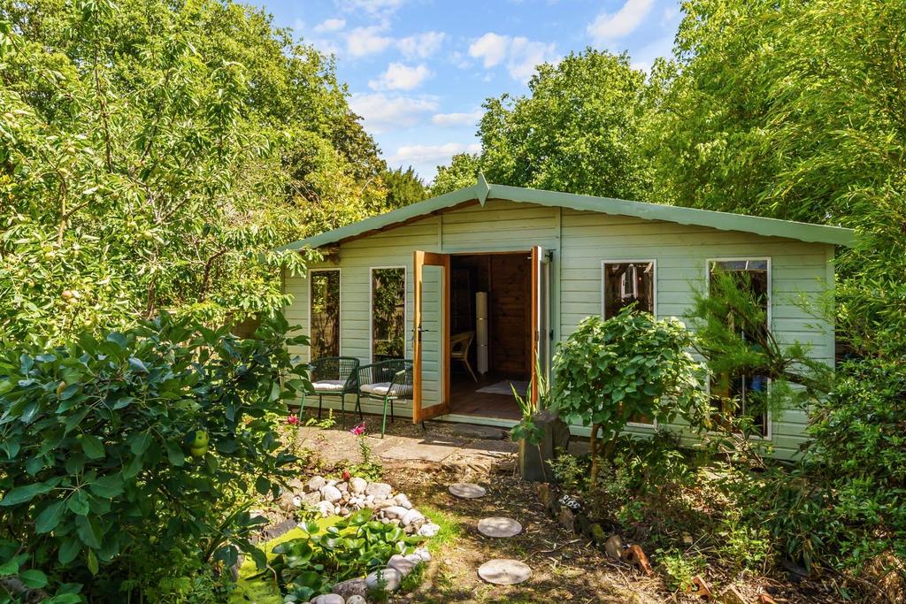 Summerhouse exterior, out buildings
