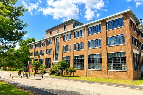 2 bedroom apartment for sale, Cathedral Court, O'Gorman Rd, Farnborough, Hampshire, GU14
