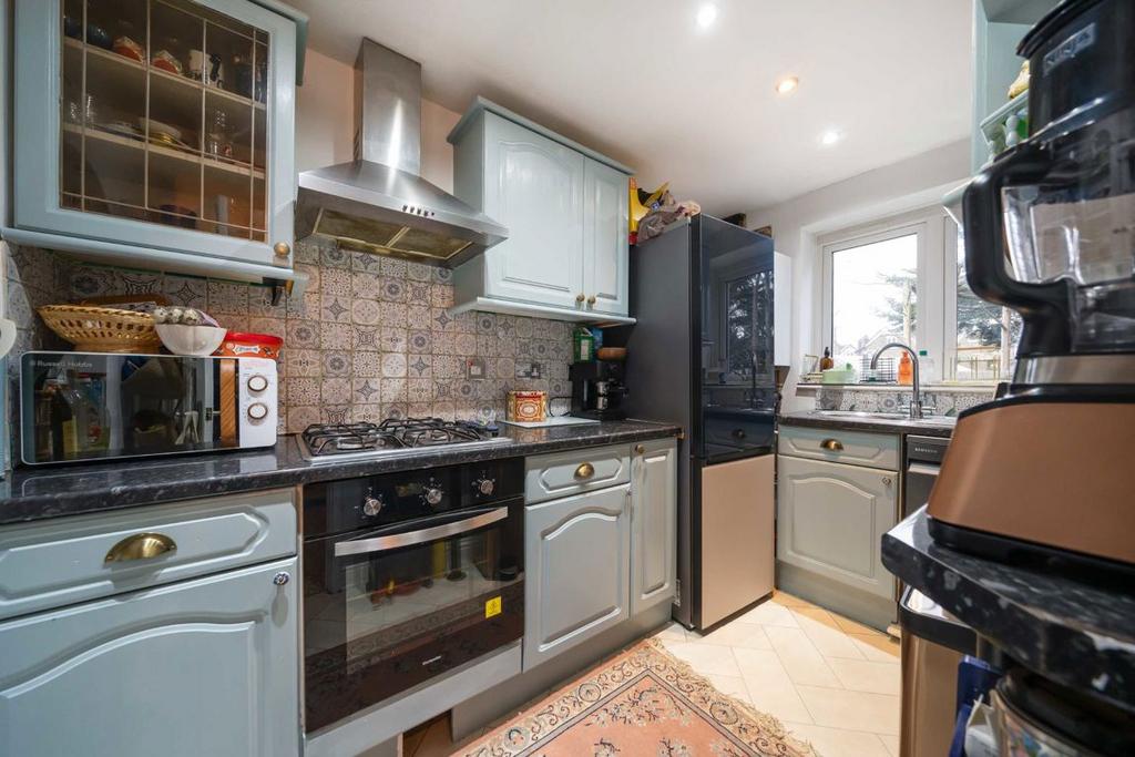 Apartment in London - View 3