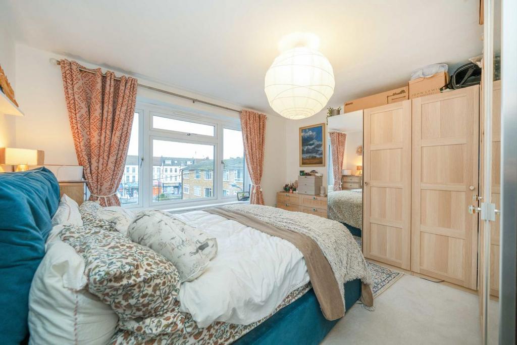 Apartment in London - View 4