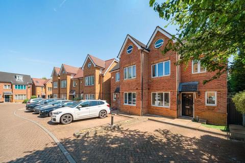 Linden Close, Iver Heath SL0