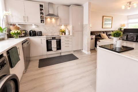 3 bedroom terraced house for sale, Helmsdale Close, Reading, Berkshire
