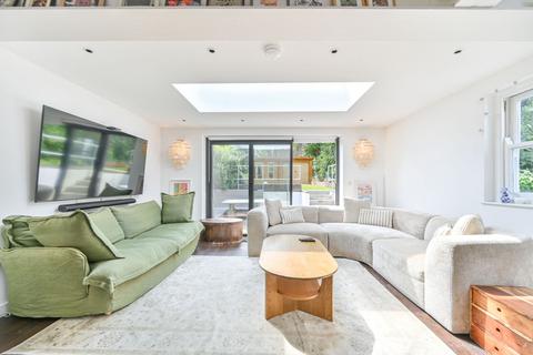 2 bedroom flat for sale, Grosvenor Gardens, Willesden Green, London, NW2