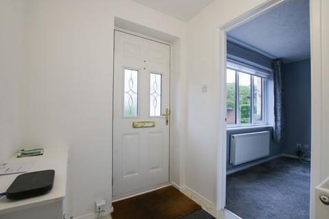 3 bedroom terraced house to rent, Blenheim Close, Wokingham, RG41