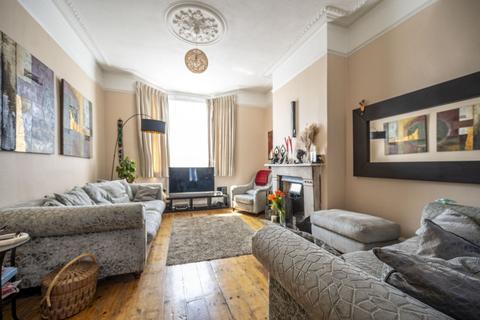 3 bedroom house for sale, Romford Road, Forest Gate, London, E7