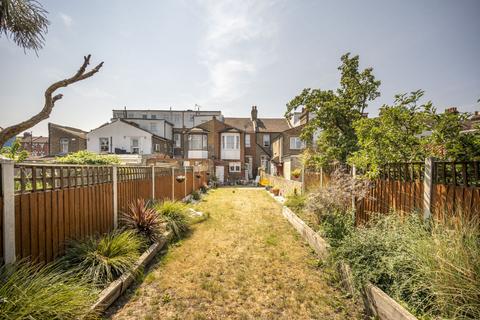 3 bedroom house for sale, Romford Road, Forest Gate, London, E7