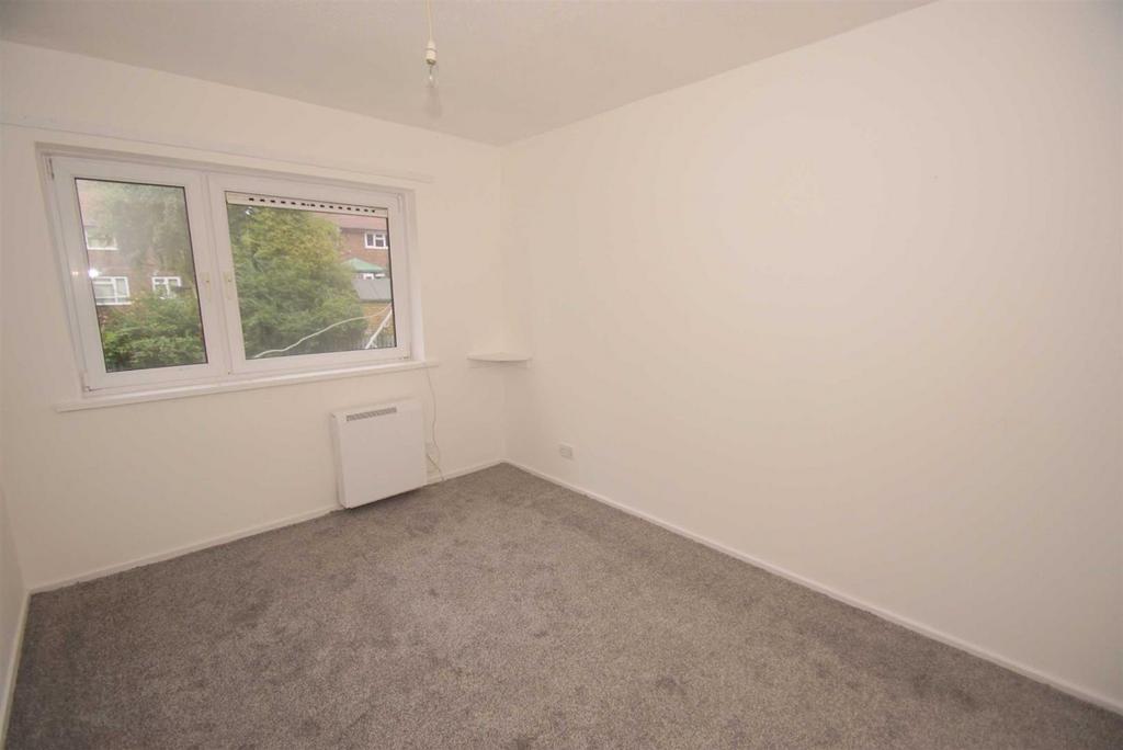 Apartment in Leeds, Robin Hood - View 4