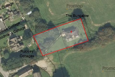 2 bedroom property with land for sale, Easton Grey