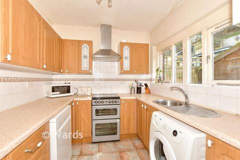 3 bedroom terraced house for sale, Seabrook Road, Hythe CT21