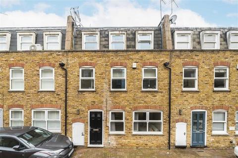 Barnard Mews, London SW11