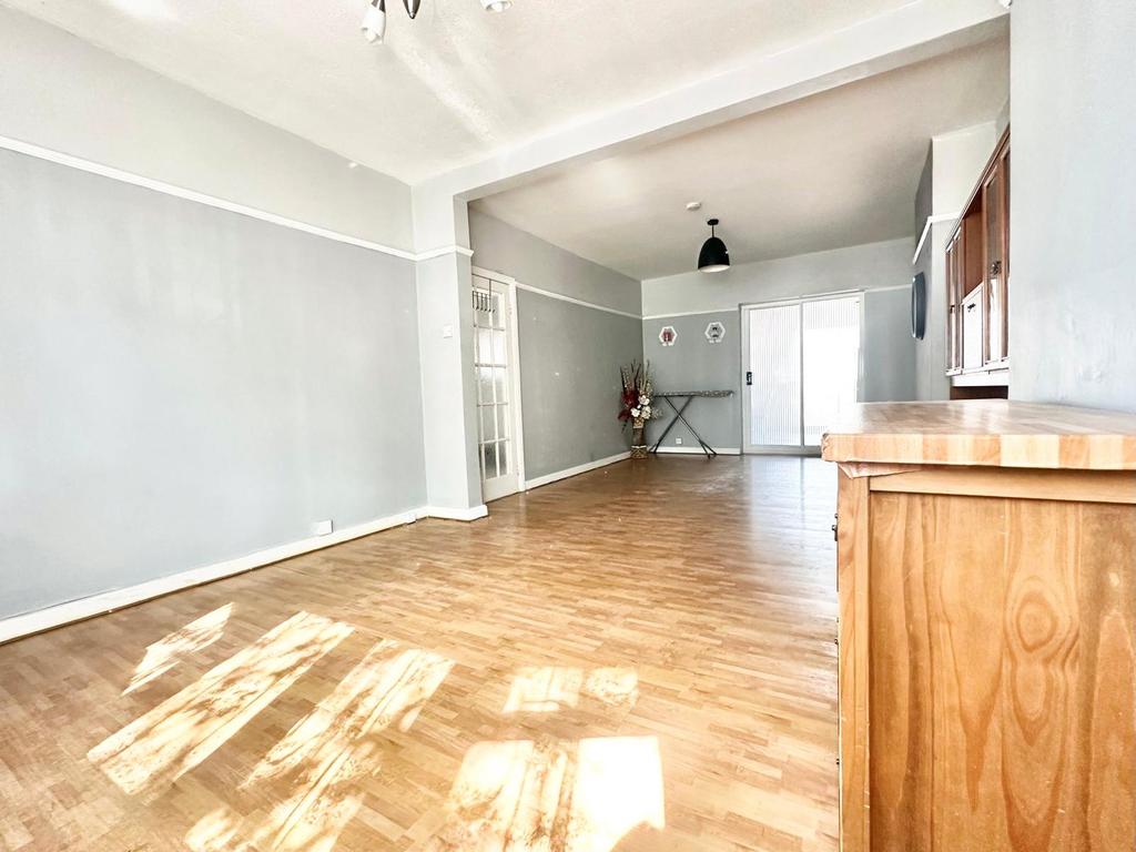 House in Hounslow - View 5