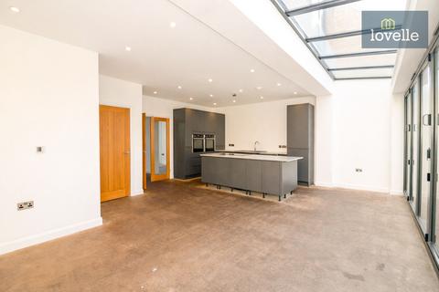 5 bedroom detached house for sale, The Riverbank, Louth LN11